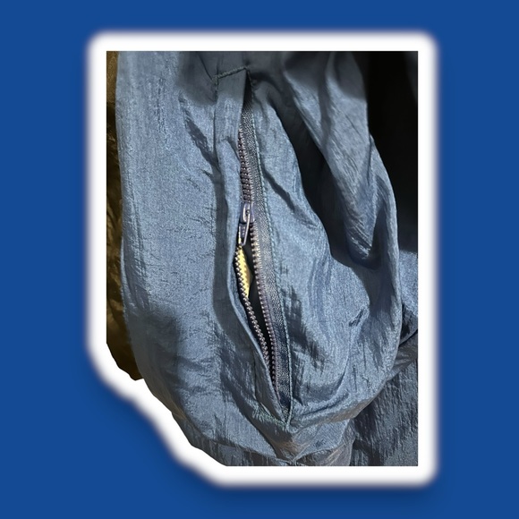 Retro R&R Sport Windbreaker Jacket - Picture 5 of 5